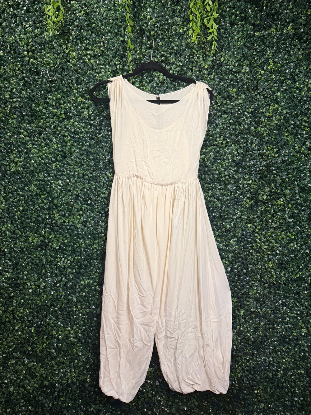 Sleeveless Cream Women’s Midi jumpsuit